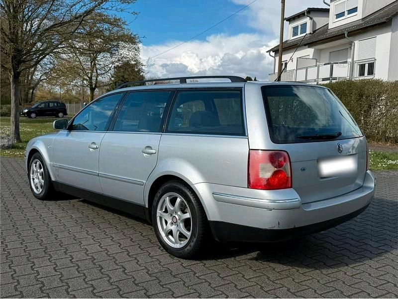 Gebraucht VW Passat Comfortline 193 PS (141 kW) 2000 Silber Kombi