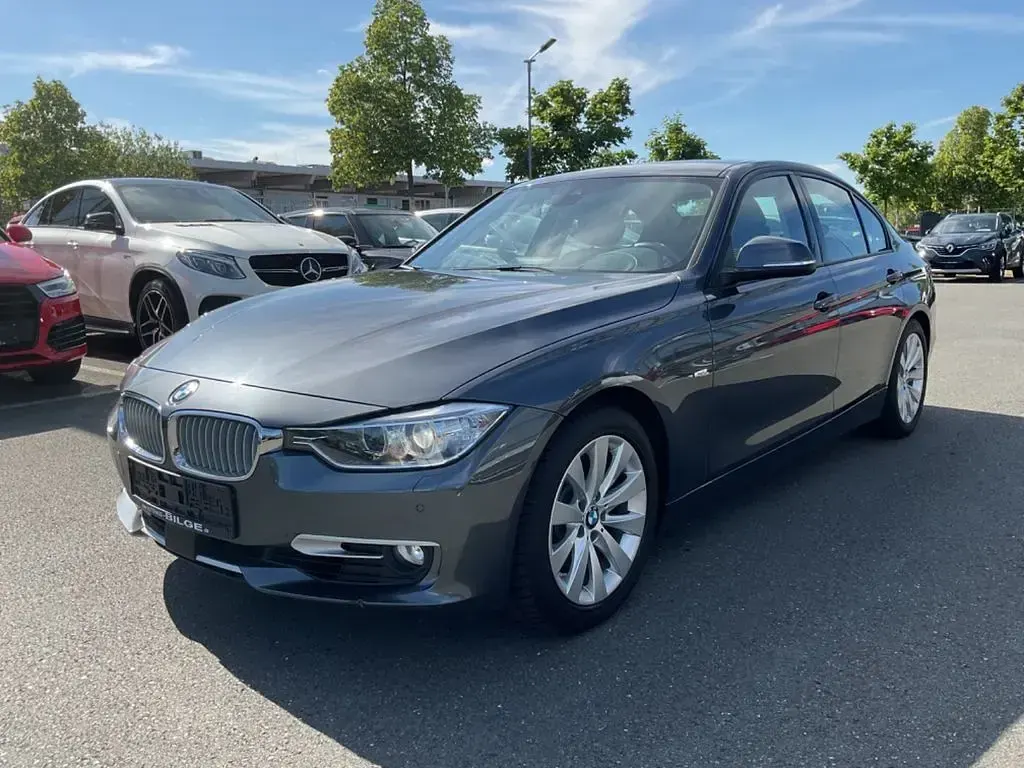 Gebraucht BMW 328 Luxury Line 245 PS (180 kW) 2014 Grau Limousine