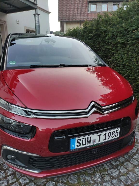 Rot Gebraucht 2017 Citroën C4 Picasso Shine Van / Kleinbus | 13.600 € (Fairer Preis) - Bild 1/4