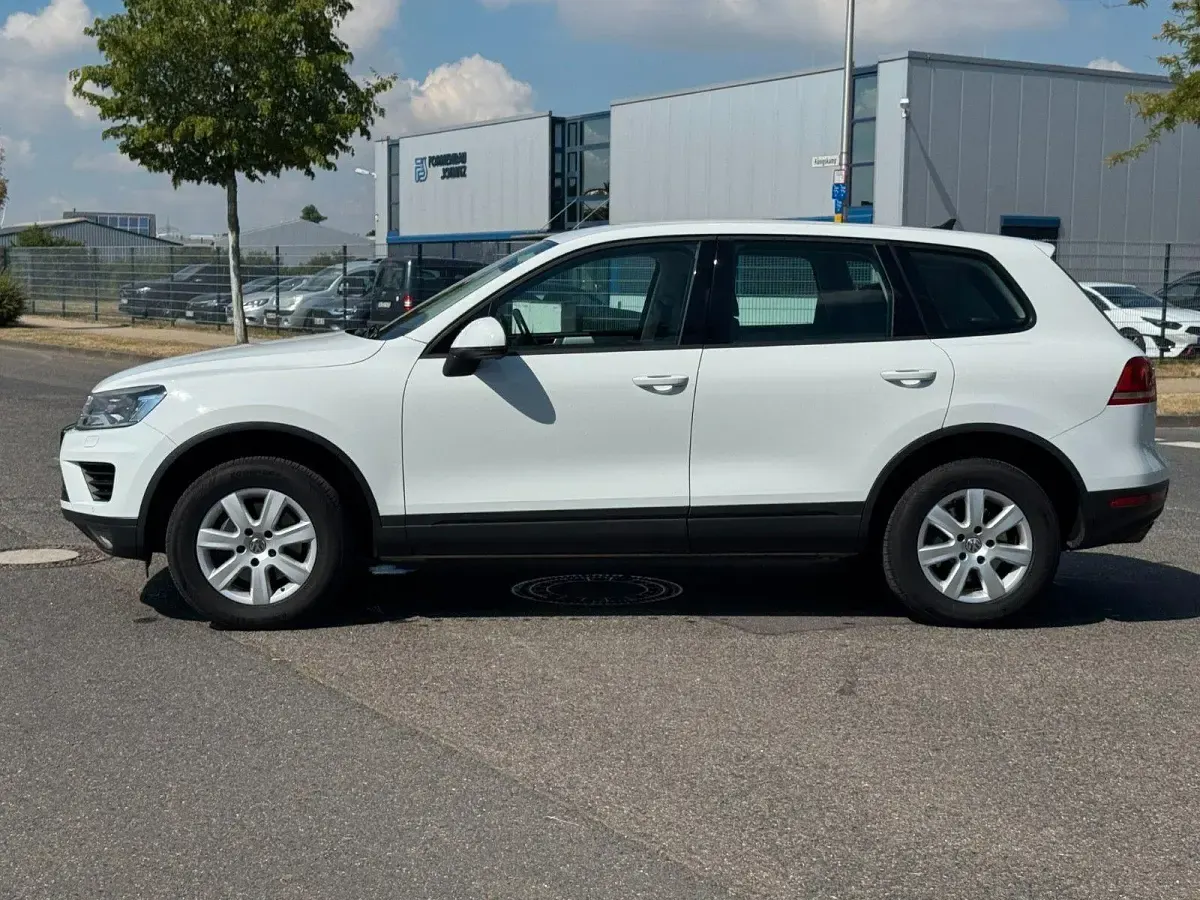 Gebraucht VW Touareg 204 PS (150 kW) 2016 Weiß SUV