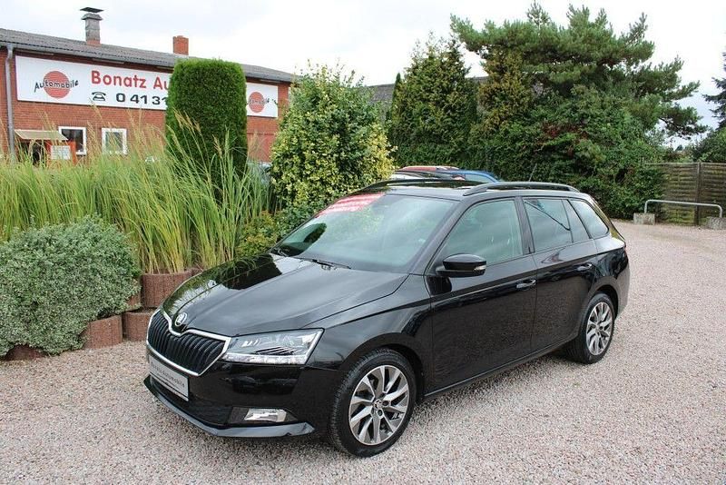 Schwarz Gebraucht 2022 Skoda Fabia Best of Kleinwagen | 15.780 € (Fairer Preis) - Bild 1/4