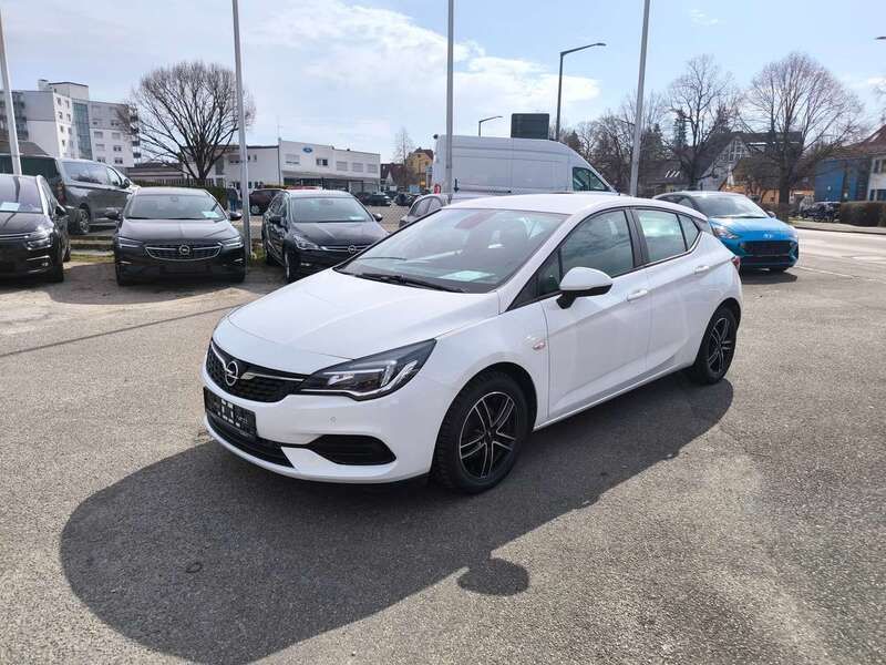 Schneeweiss/summitwhite/arctic Gebraucht 2020 Opel Astra Edition Kleinwagen | 13.200 € (Guter Preis) - Bild 1/4