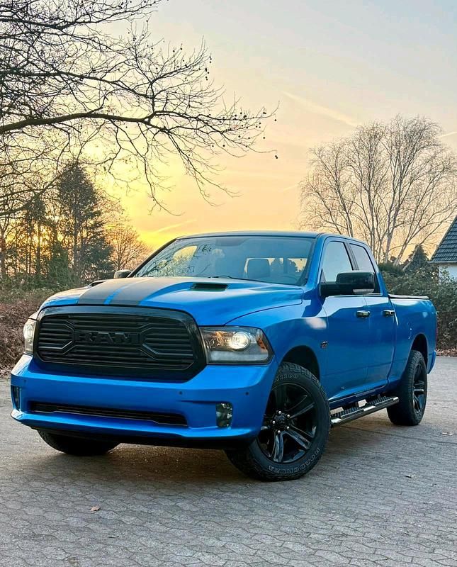 Blau Gebraucht 2014 Dodge Ram Abholung | 27.500 € (Guter Preis) - Bild 1/4