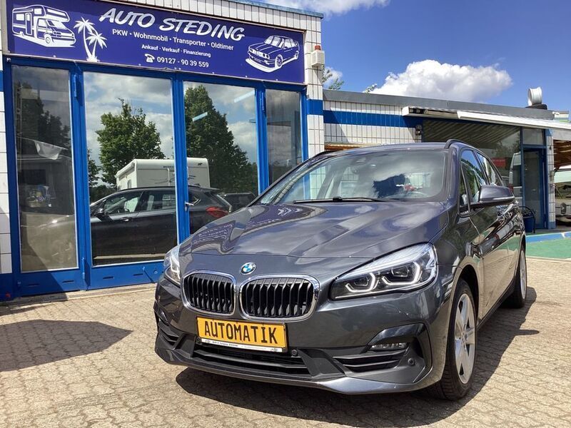 Grau Gebraucht 2016 BMW 216 Active Tourer Advantage Van / Kleinbus | 15.850 € (Fairer Preis) - Bild 1/4