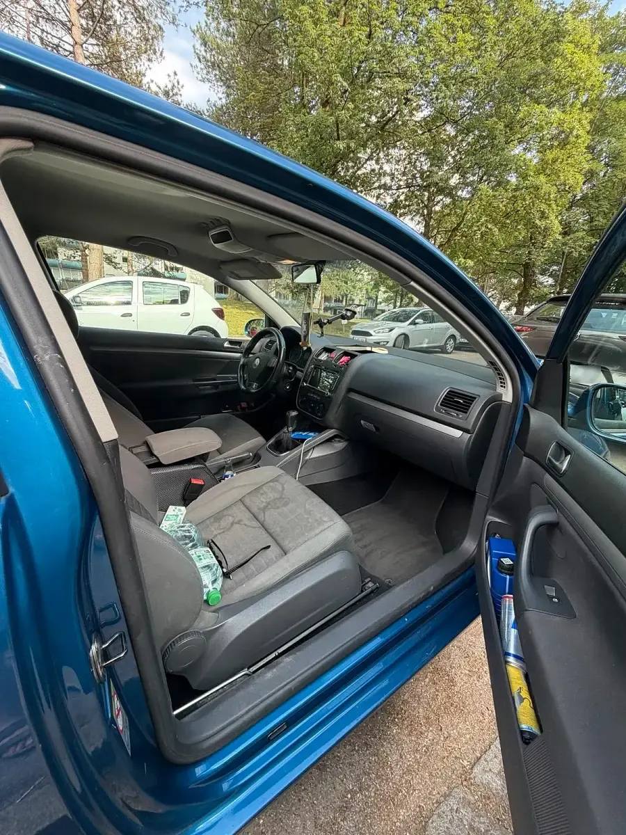 Gebraucht VW Golf V 140 PS (102 kW) 2006 Blau Kleinwagen