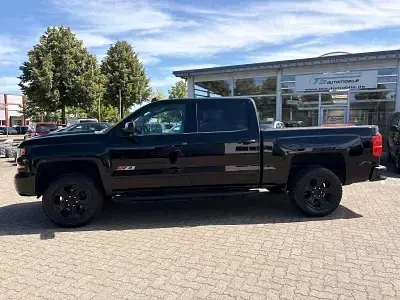 Gebraucht Chevrolet Silverado 360 PS (264 kW) 2017 Schwarz Limousine