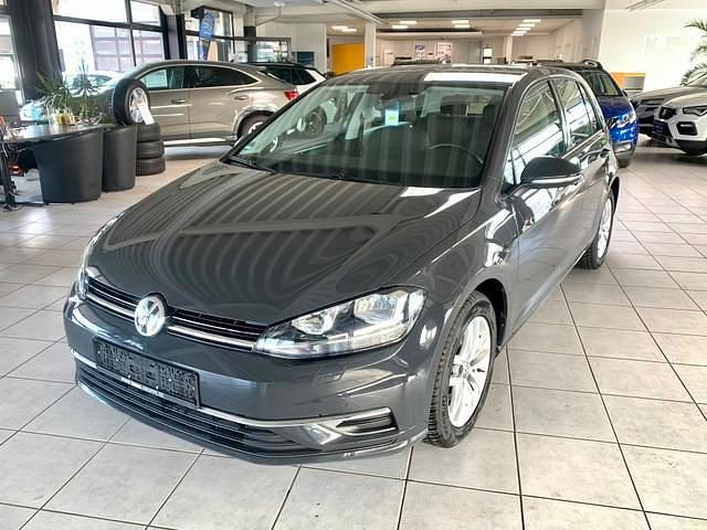 Andere Gebraucht 2020 VW Golf VII Comfortline Limousine | 19.969 € (Fairer Preis) - Bild 1/4