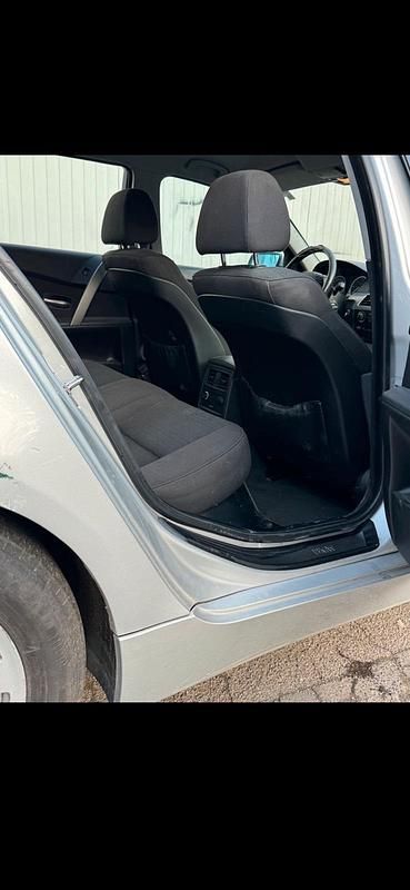 Second-hand BMW 525 177 CP (130 kW) 2006 Argintiu Break