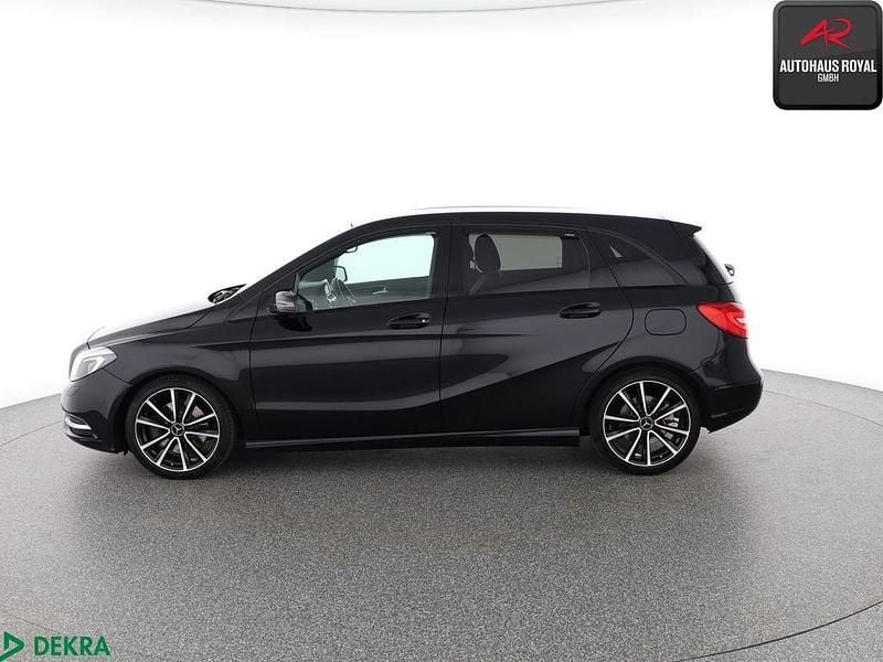 Gebraucht Mercedes B250 Night 211 PS (155 kW) 2013 Schwarz Van / Kleinbus