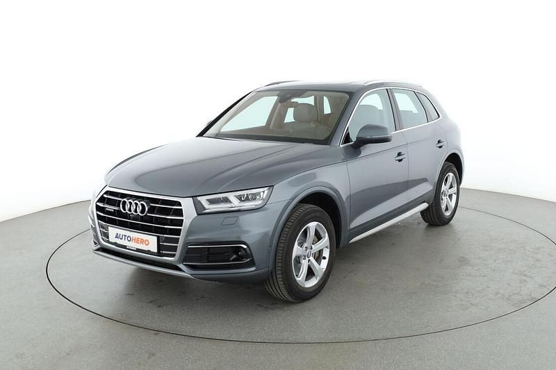 Grau Gebraucht 2019 Audi Q5 Design SUV | 33.530 € (Etwas zu teuer) - Bild 1/3