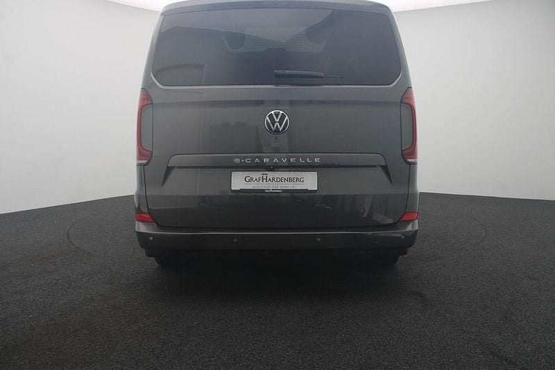 Neu VW T7 Style 160 kW (218 PS) 2026 Grau Van