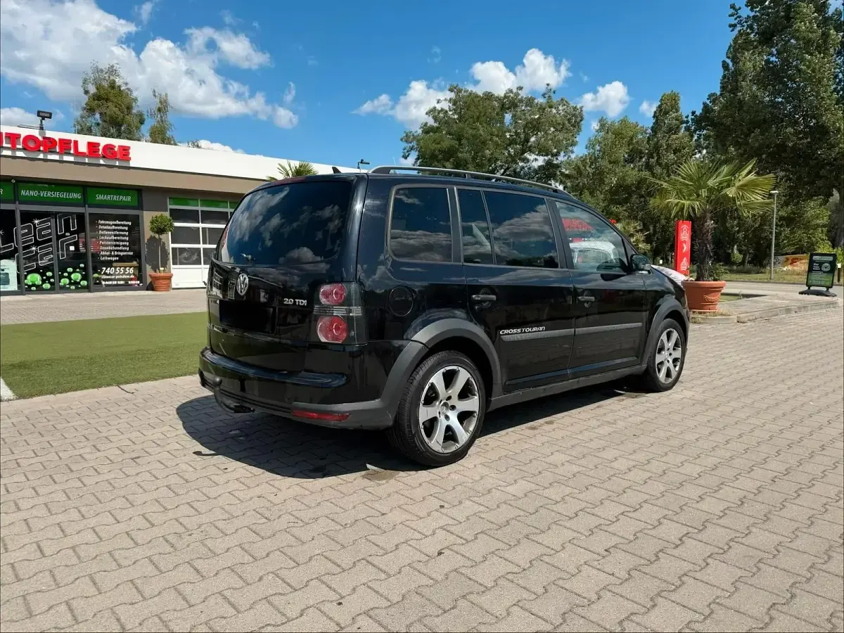 Gebraucht VW Touran Cross 170 PS (125 kW) 2009 Schwarz Van / Kleinbus