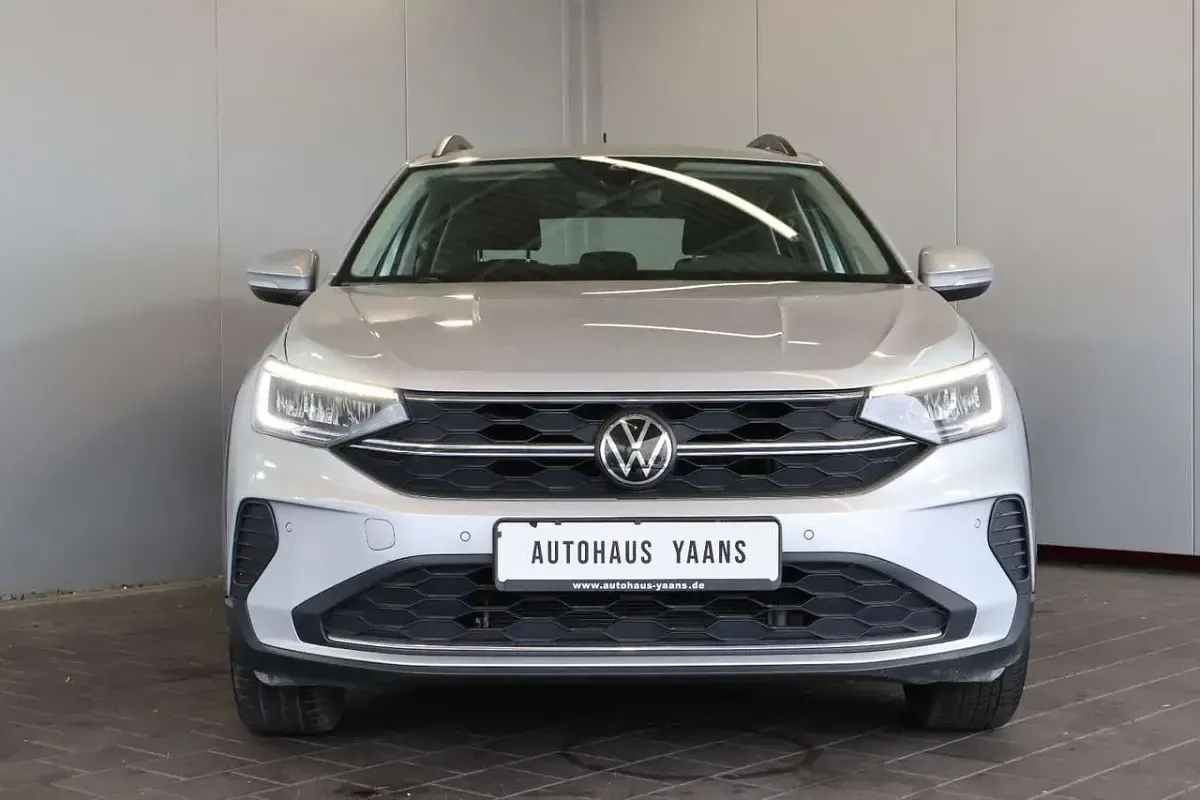 Gebraucht VW Taigo Life 110 PS (80 kW) 2023 Silber SUV