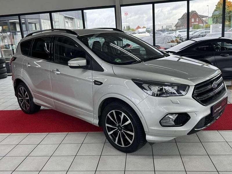 Gebraucht Ford Kuga ST-Line 150 PS (110 kW) 2019 Silber SUV