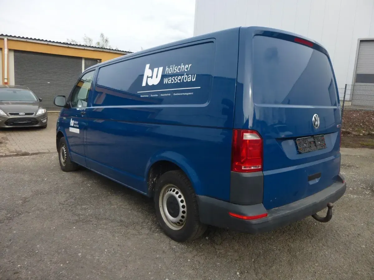 Używany VW Transporter 150 KM (110 kW) 2019 Niebieski Van