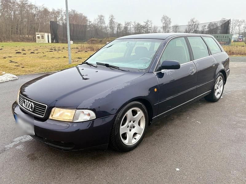 Gebraucht Audi A4 193 PS (141 kW) 1998 Blau Kombi