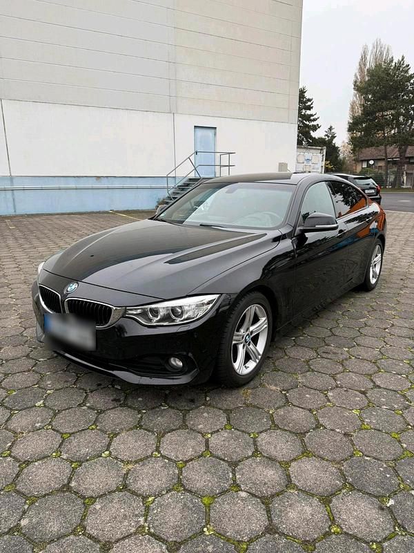 Schwarz Gebraucht 2015 BMW 430 Advantage Coupé | 18.900 € (Superpreis) - Bild 1/4