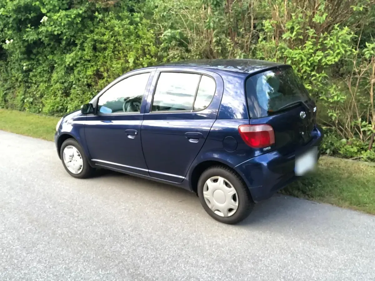 Gebraucht Toyota Yaris 85 PS (62 kW) 2000 Limousine