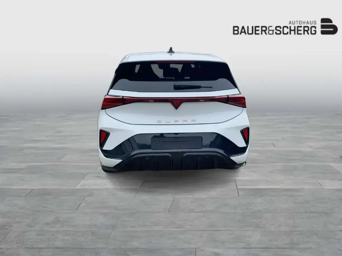 Neu Cupra Born 139 kW (190 PS) 2026 Glacial white m Kleinwagen