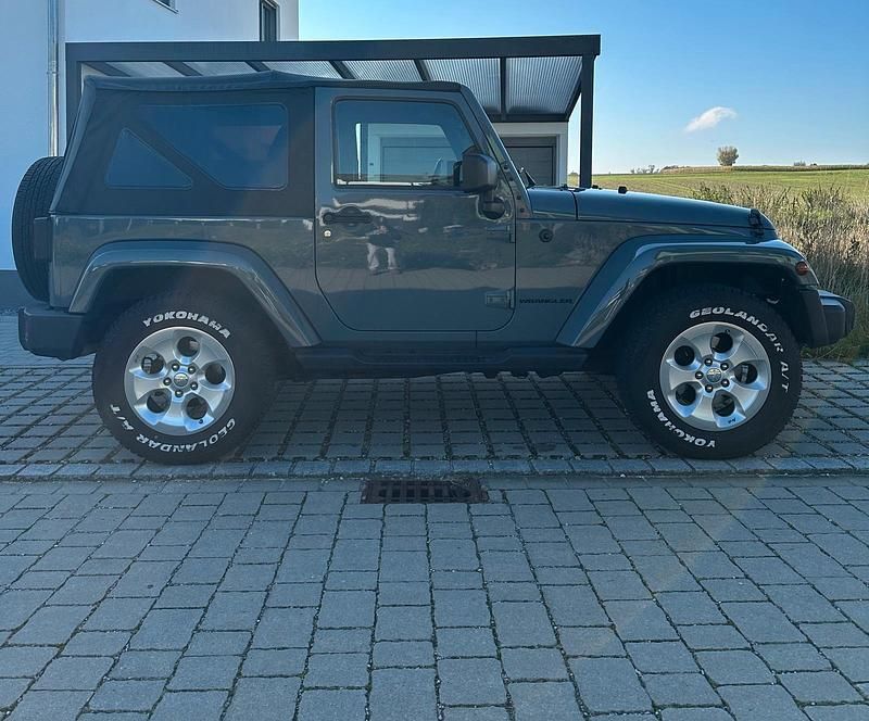Grau Gebraucht 2015 Jeep Wrangler SUV | 24.999 € (Superpreis) - Bild 1/4