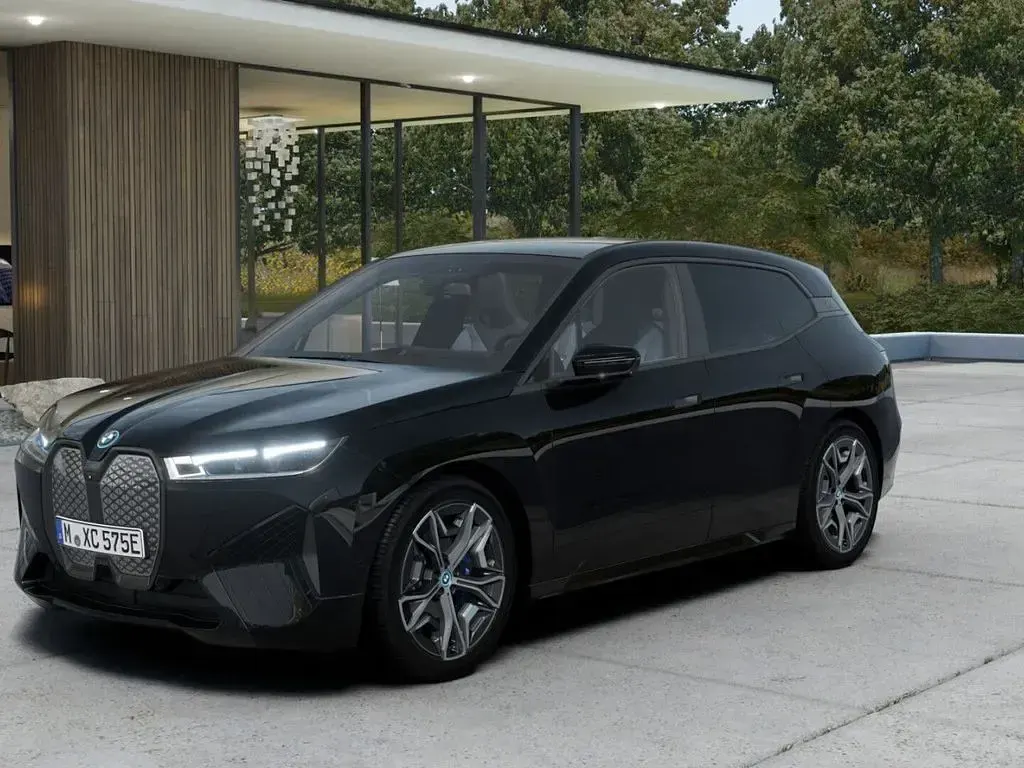 Gebraucht BMW iX Comfort Edition 384 kW (523 PS) 2024 Black sapphire (schwarz) SUV