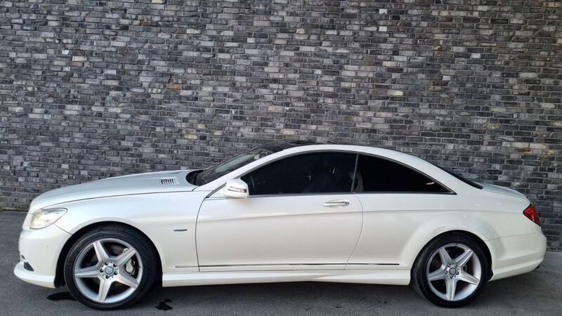 Gebraucht Mercedes CL500 AMG 435 PS (319 kW) 2012 Weiß Coupé