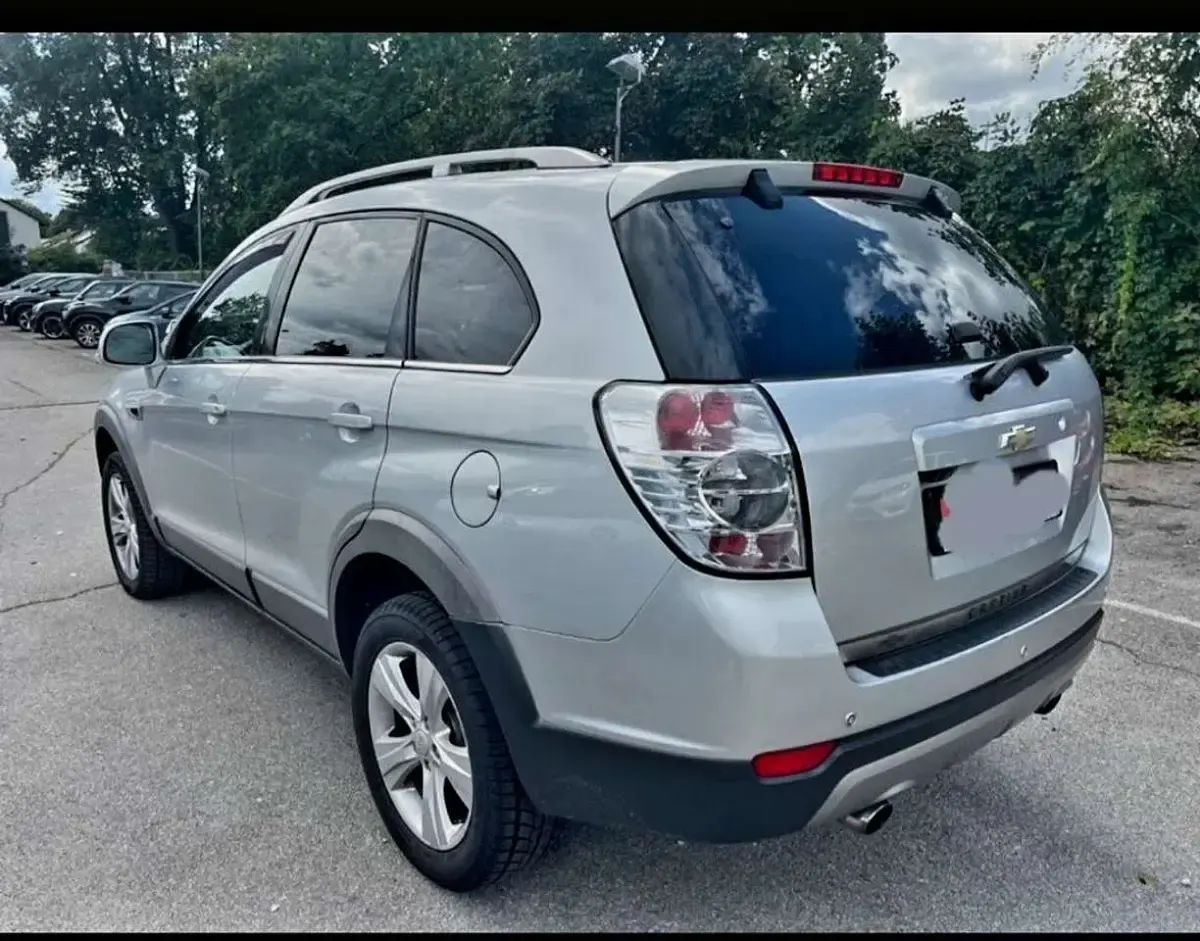 Gebraucht Chevrolet Captiva LT 184 PS (135 kW) 2012 Grau SUV