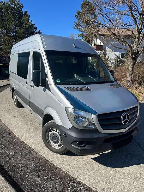 Gebraucht Mercedes Sprinter 163 PS (119 kW) 2015 Silber Van