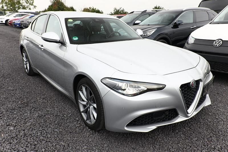 Gebraucht Alfa Romeo Giulia Ti 190 PS (139 kW) 2020 Grigio silverstone metallic Limousine