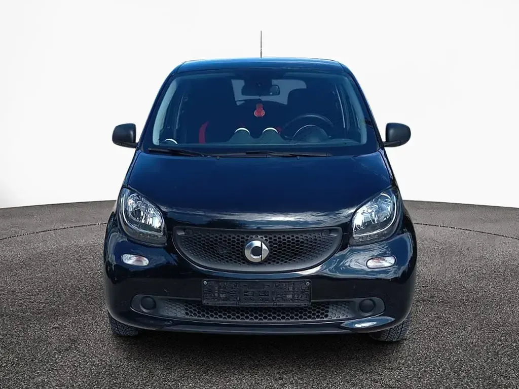 Gebraucht Smart ForFour 71 PS (52 kW) 2018 Schwarz Kleinwagen