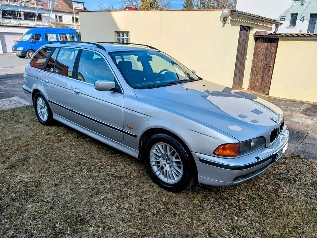 Gebraucht BMW 523 170 PS (125 kW) 1999 Silber Kombi