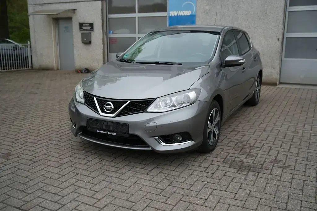 Gebraucht Nissan Pulsar Acenta 116 PS (85 kW) 2016 Grau Kleinwagen
