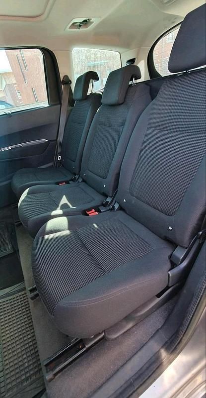 Gebraucht Peugeot 5008 112 PS (82 kW) 2012 Andere farben Van / Kleinbus