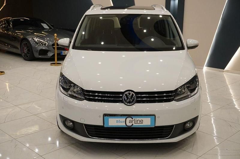 Gebraucht VW Touran Life 140 PS (102 kW) 2014 Weiß Van / Kleinbus