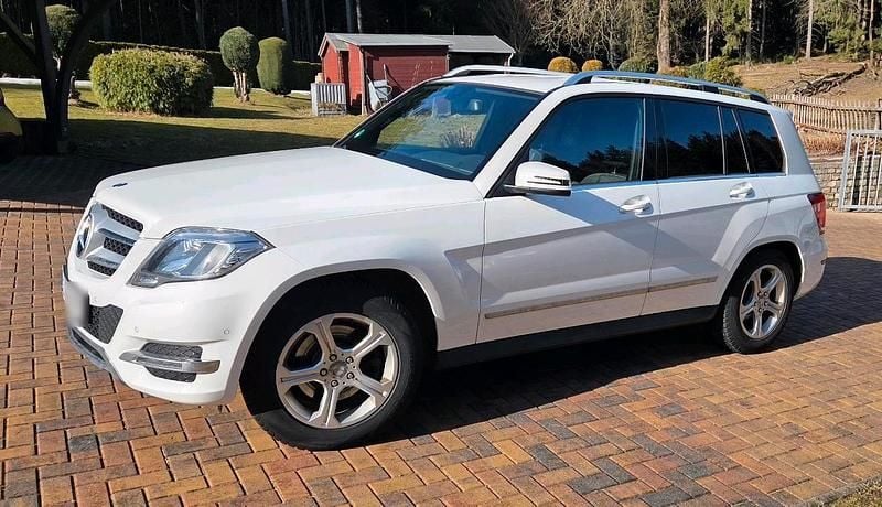 Gebraucht Mercedes GLK220 174 PS (127 kW) 2013 Weiß SUV