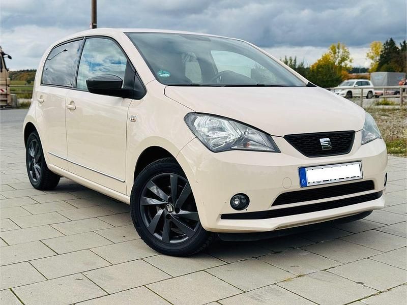 Beige Gebraucht 2014 Seat Mii Kleinwagen | 6.199 € (Etwas zu teuer) - Bild 1/4