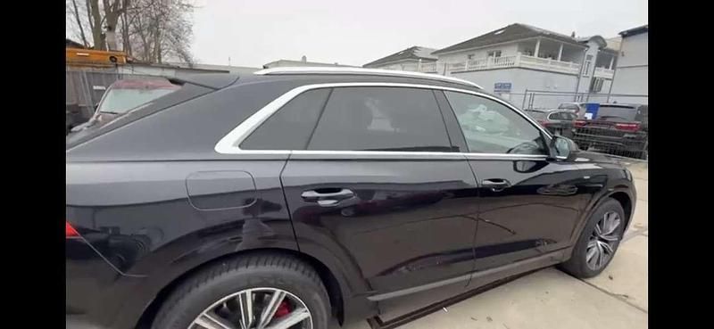 Gebraucht Audi Q8 S-Line 286 PS (210 kW) 2020 Schwarz SUV