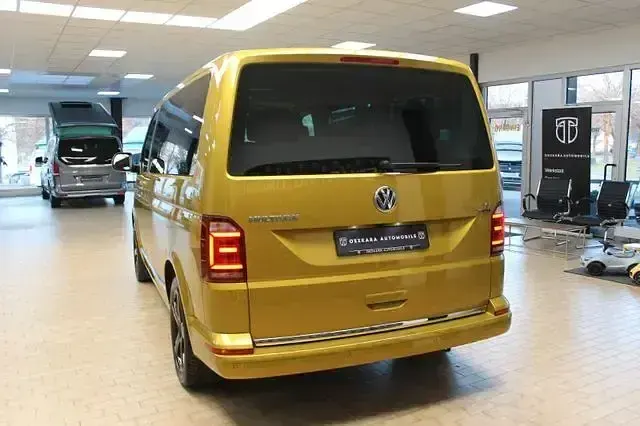 Käytetty VW Multivan 140 HP (102 kW) 2017 Andere Tila-auto