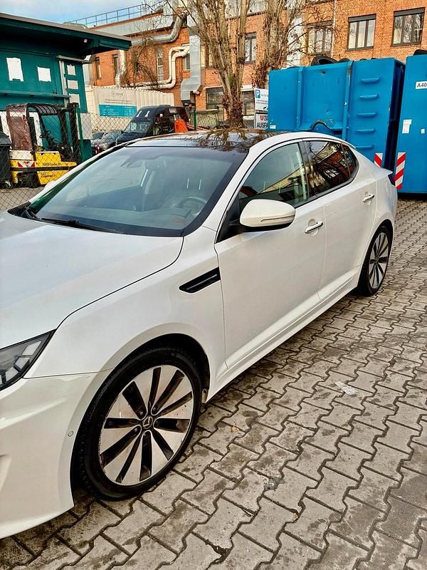 Gebraucht Kia Optima 136 PS (100 kW) 2012 Weiß Limousine