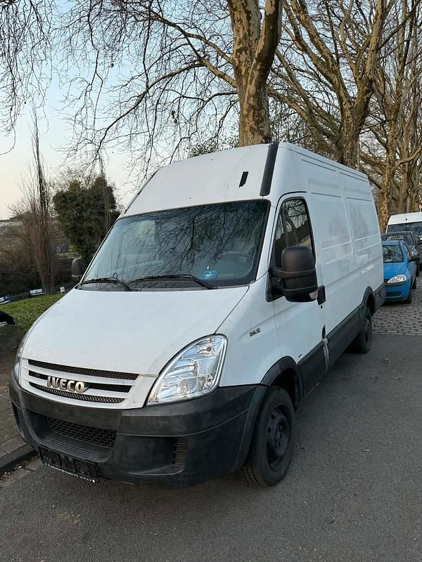 Gebraucht Iveco Daily 120 PS (88 kW) 2008 Weiß Van / Kleinbus