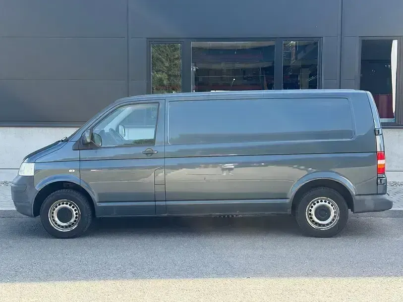 Gebraucht VW T5 131 PS (96 kW) 2008 Grau Van