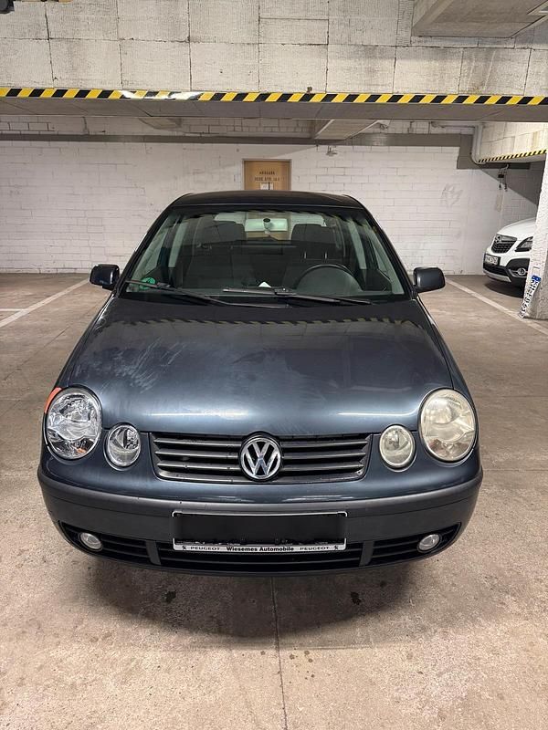 Gebraucht VW Polo 75 PS (55 kW) 2002 Grau Kleinwagen