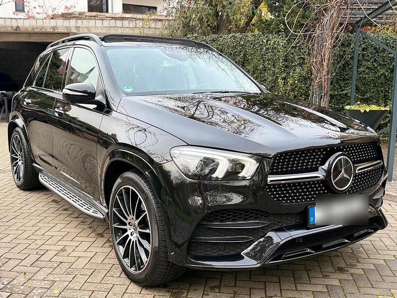 Schwarz Gebraucht 2019 Mercedes GLE400 AMG line SUV | 59.999 € (Teuer) - Bild 1/4