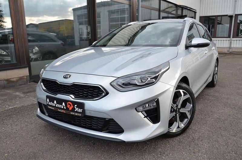 Silber Gebraucht 2021 Kia Ceed Kombi | 17.490 € - Bild 1/4
