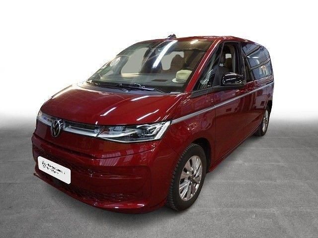 Gebraucht VW Multivan Style 150 PS (110 kW) 2022 Fortanarot metallic Van