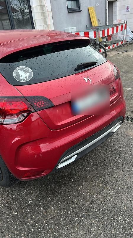Gebraucht Citroën DS4 120 PS (88 kW) 2012 Rot Kleinwagen
