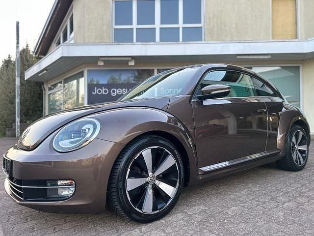 Braun Gebraucht 2015 VW Beetle Limousine | 8.990 € (Fairer Preis) - Bild 1/4