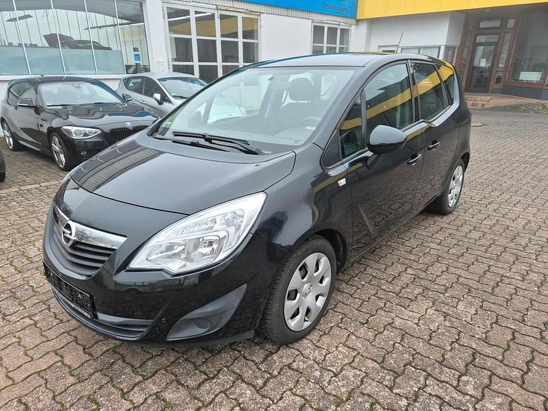 Gebraucht Opel Meriva 101 PS (74 kW) 2012 Schwarz Van / Kleinbus