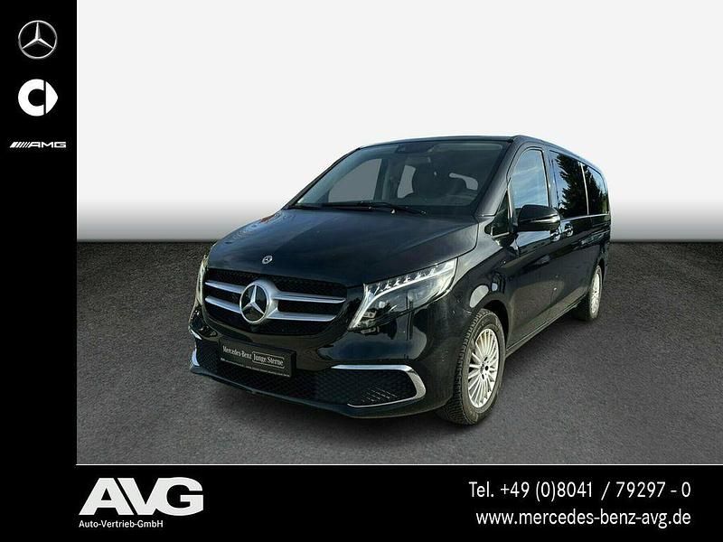 Obsidianschwarz Gebraucht 2024 Mercedes V300 Avantgarde Van / Kleinbus | 63.850 € (Fairer Preis) - Bild 1/4