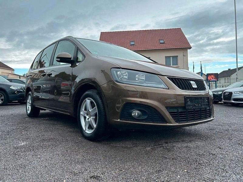 Gebraucht Seat Alhambra Style 150 PS (110 kW) 2011 Gold Van / Kleinbus